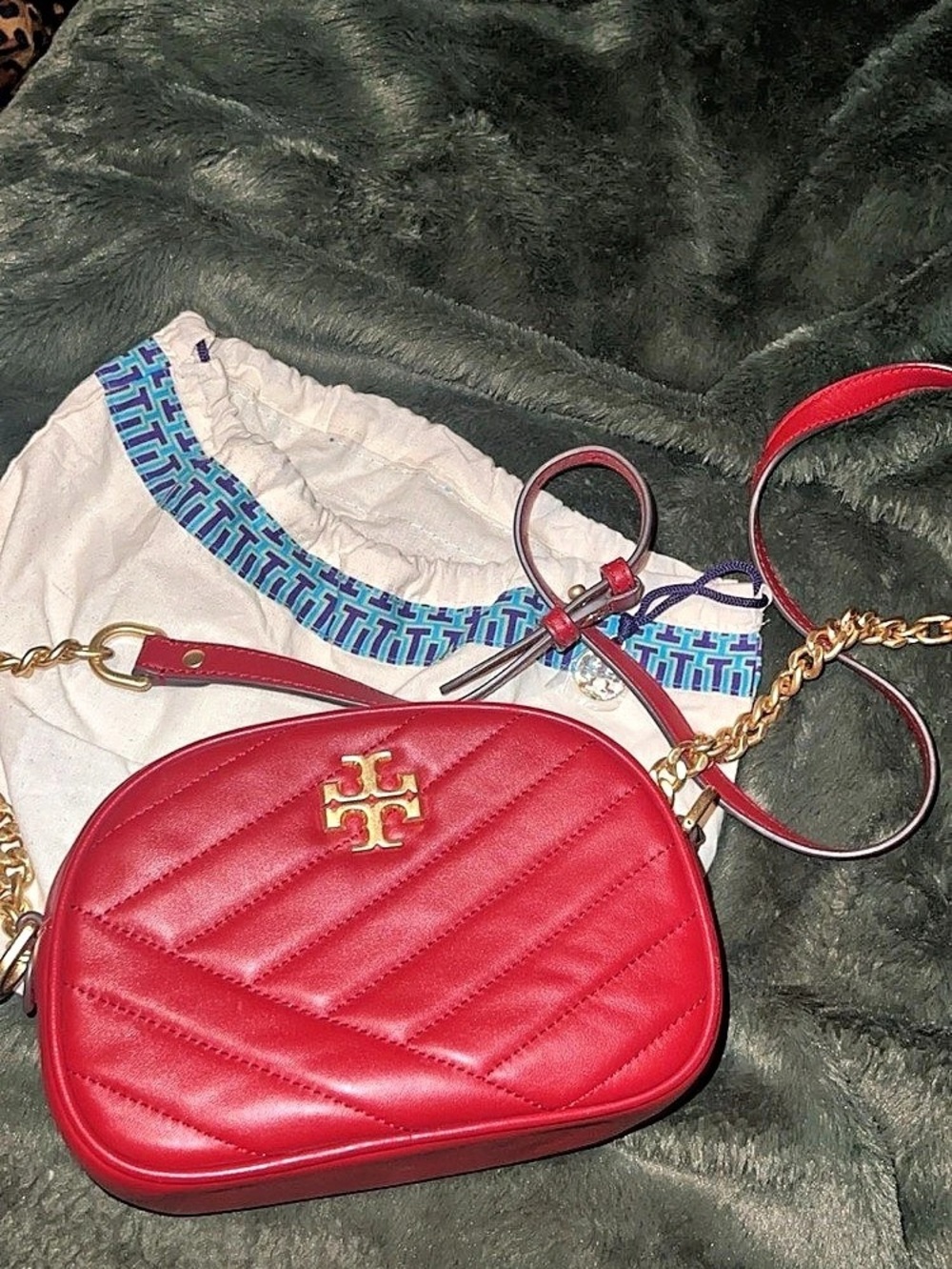 Tory Burch Kira Chevron Camera Bag